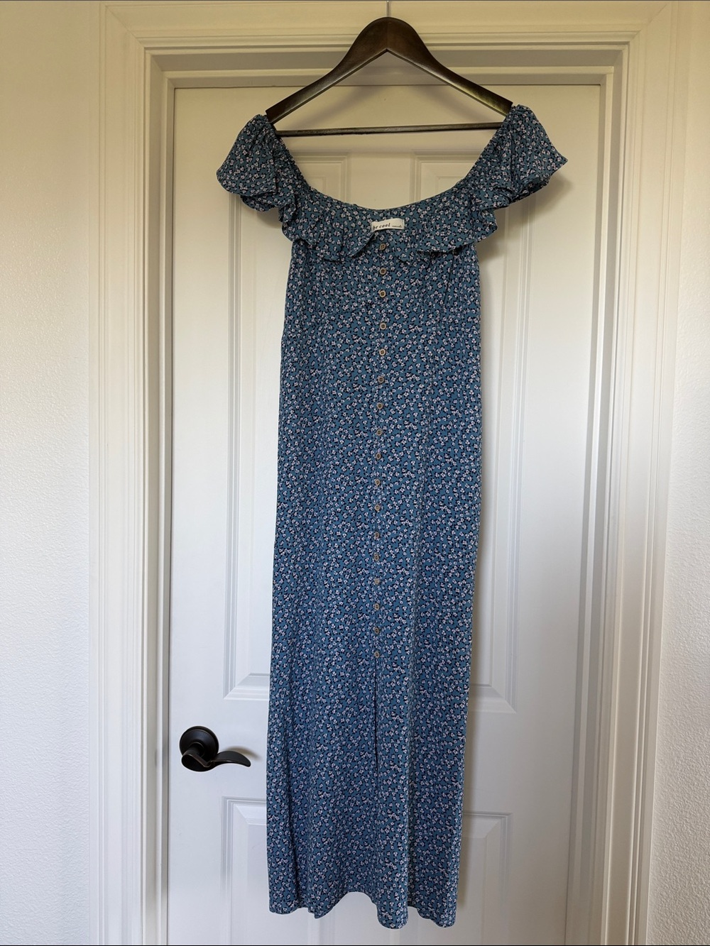 BE COOL Blue Floral Button-Front Off-Shoulder Midi Dress